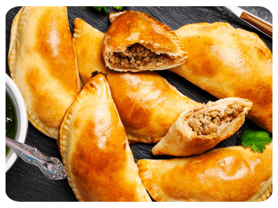 Pastéis assados recheados com carne moída